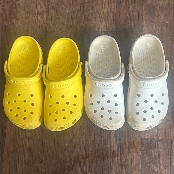 CROCS Other - Crocs bundle white/yellow size 5 youth/ 7 women